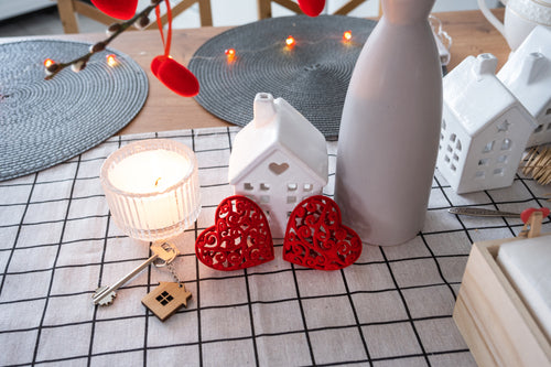 7 Romantic Candle Holder Ideas for the Perfect Date Night at Home