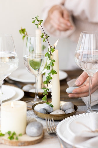 5 Chic Candle Holder Centerpiece Ideas for Your Next Dinner Party